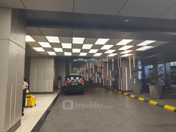 Sewa Harian, Bulanan, Tahunan Apartemen Tribeca Condominium Podomoro Deli City