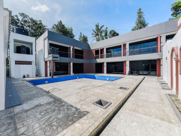 Sewa Harian, Bulanan, Tahunan Villa Timeless Sevilla