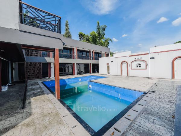 Sewa Harian, Bulanan, Tahunan Villa Timeless Sevilla