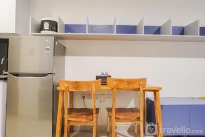 Apartemen West Vista - Luxurious 1BR at West Vista Apartment By Travelio