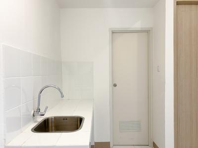 Apartemen Tokyo Riverside PIK 2 - Unfurnished 2BR at 28th Floor Tokyo Riverside PIK 2 Apartment By Travelio