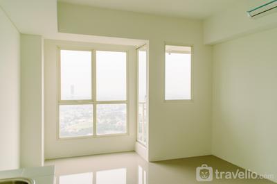Unfurnished Studio Room with AC at Silk Town Apartment By Travelio