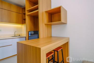 Apartemen Transpark Cibubur - Fully Furnished and Modern 2BR Transpark Cibubur Apartment By Travelio