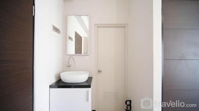 Apartemen Amega Crown Residence - Homey and Cozy Stay 2BR Apartment at Amega Crown Residence By Travelio
