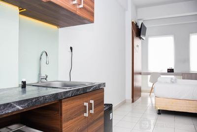 Apartemen Patraland Urbano - Cozy Living Studio Patraland Urbano Apartment near Bekasi Station By Travelio