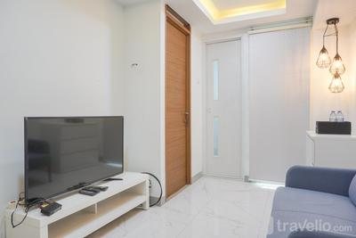 Apartemen Green Park View - Homey and Modern Look 2BR 6th Floor Green Park View Apartment By Travelio