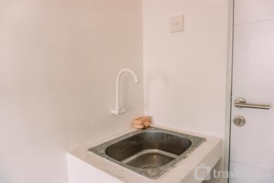 Apartemen Urbantown Serpong - Unfurnished Studio with AC at 27th Floor Urbantown Serpong Apartment By Travelio