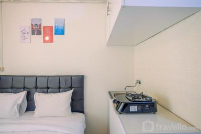 Apartemen Green Pramuka City - Studio Room at Green Pramuka City Apartment By Travelio