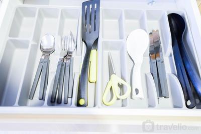 Apartemen Menteng Park - Luxurious Studio Room At Menteng Park Apartment by Travelio