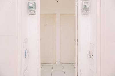 Apartemen Aeropolis Residence - Minimalis 2BR Unfurnished with AC Apartment at Aeropolis Residence By Travelio