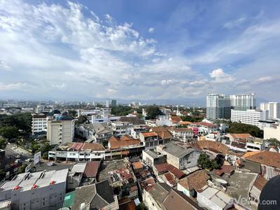 Apartemen Braga City Walk - Strategic and Spacious 2BR at Apartment Braga City Walk By Travelio