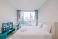Cozy Living and Tidy 2BR Ciputra World 2 Apartment By Travelio