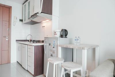 Apartemen Woodland Park Residence - Comfort 1BR Apartment with Study Room at Woodland Park Residence By Travelio