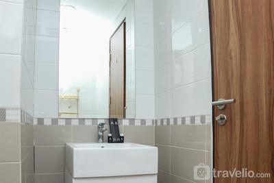 Apartemen Royal Olive Residence - Nice and Comfy 2BR Apartment at Royal Olive Residence By Travelio