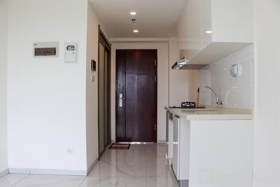 Apartemen Sky House Alam Sutera - Unfurnished Studio with AC at 35th Floor Sky House Alam Sutera Apartment By Travelio