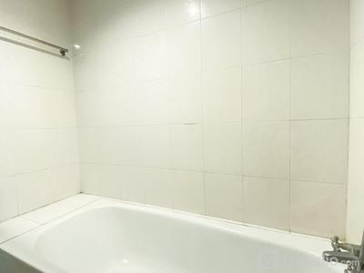 Apartemen Crown Court Executive Condominium - Homey 2BR Apartment Crown Court Executive Condominium By Travelio