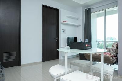 Apartemen CitraLake Suites - 1BR Comfy Apartment at CitraLake Suites By Travelio