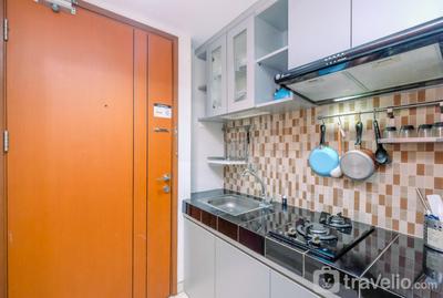 Apartemen Margonda Residence 5 - Warm and Cozy Studio Apartment Margonda Residence 5 near Campus By Travelio