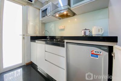Apartemen Kebagusan City - Homey and Modern 1BR at Kebagusan City Apartment By Travelio