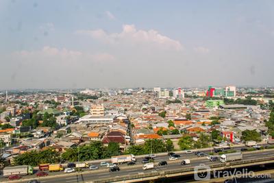 Apartemen Green Pramuka City - Spacious and Comfy 1BR at Green Pramuka City Apartment By Travelio