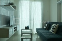 Serenity Bright 2BR Apartment Woodland Park Residence By Travelio