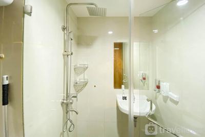 Apartemen LRT City Jatibening - Homey and Nice 1BR at Gateway Park LRT City Bekasi Apartment By Travelio