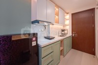 Apartemen Parkland Avenue - Simple Neutral Toned Studio Room at Parkland Avenue Apartment By Travelio
