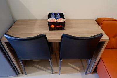 Apartemen Madison Park - Fully Furnished 1BR Madison Park Apartment near Central Park By Travelio