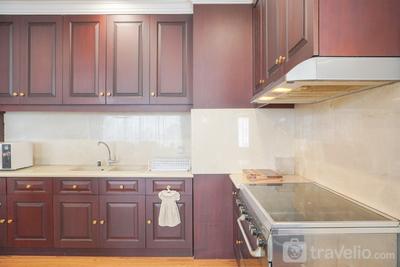 Apartemen Pantai Mutiara - Big and Homey 3BR at Pantai Mutiara Apartment By Travelio