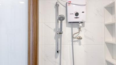 Apartemen Sky House Alam Sutera - Homey and Well Furnished Studio Sky House Alam Sutera Apartment By Travelio