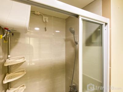 Apartemen Meikarta - Comfortable Design 2BR with Working Space Apartment at Meikarta By Travelio