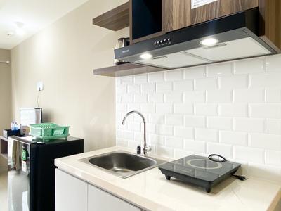 Apartemen LRT City Jatibening - Comfy and Homey Studio at Gateway Park LRT City Bekasi Apartment By Travelio
