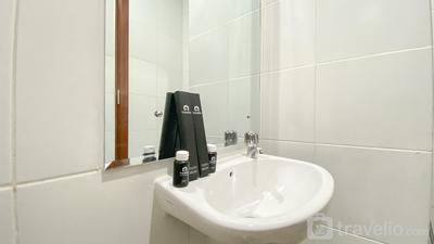 Apartemen Vittoria Residence - Simple and Comfy Studio Room Apartment at Vittoria Residence By Travelio