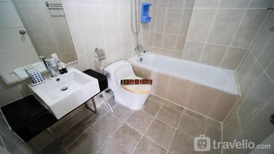 Apartemen Trillium Residence - Best Location and Homey 3BR Apartment at Trillium Residence By Travelio