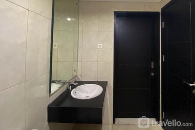 Apartemen Aspen Residence - Unfurnished 2BR with AC Apartment at 8th Floor Aspen Residence By Travelio