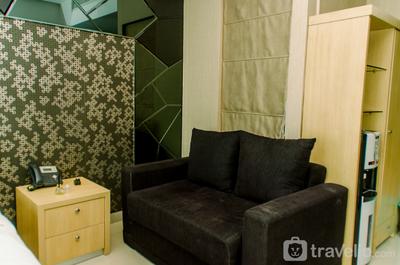 Apartemen U Residence - Cozy High Floor Studio Room Apartment at U Residence By Travelio