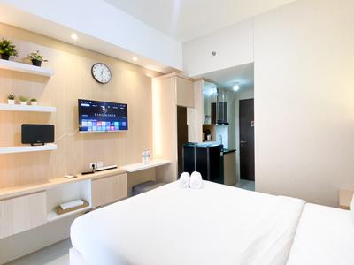 Apartemen Transpark Juanda Bekasi Timur - Modern Look and Homey Studio Apartment at Transpark Juanda Bekasi Timur By Travelio