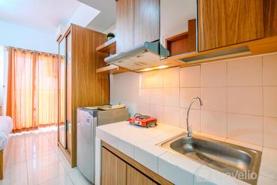 Apartemen Margonda Residence 3 - Comfortable and Tidy Studio at Margonda Residence 3 Apartment By Travelio