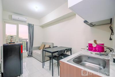 Apartemen Podomoro Golf View - Cool and Warm 2BR at 7th Floor Podomoro Golf View Apartment By Travelio