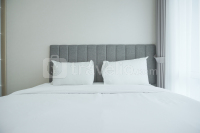 Comfy and Modern Look Studio Puri Mansion Apartment By Travelio