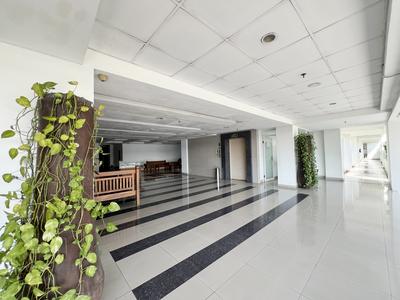 Apartemen Cosmopolis Surabaya - Spacious and Homey 3BR at Cosmopolis Surabaya Apartment By Travelio