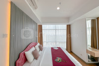 3BR near Mall at Grand Sungkono Lagoon Apartment By Travelio