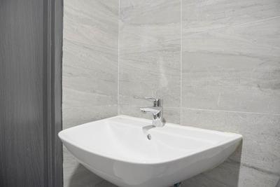 Apartemen Collins Boulevard - Good Studio Unfurnished at Collins Boulevard Apartment By Travelio