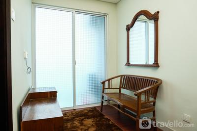 Apartemen Puri Mansion - 1BR at Puri Mansion Apartment near Puri Indah Mall By Travelio