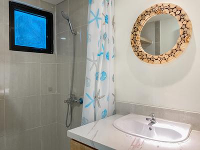 Apartemen Meikarta - 2BR Unfurnished with AC Meikarta Apartment By Travelio