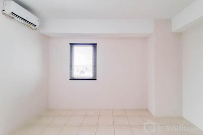 Apartemen Green Lake View - Unfurnished Studio with AC at 8th Floor Green Lake View Apartment By Travelio