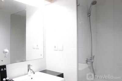 Apartemen Beverly Dago - Brand New Studio Beverly Dago Apartment near ITB By Travelio