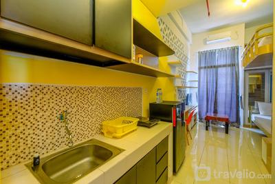 Apartemen Dave - Cozy Living and Tidy Studio at Dave Apartment By Travelio