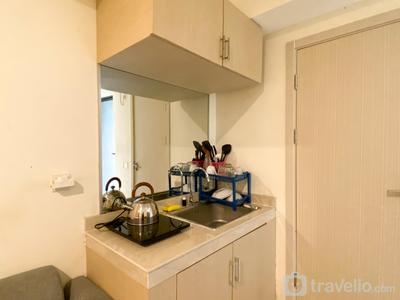 Apartemen Meikarta District 1 - Simply Look and Enjoy Living Studio at Meikarta Apartment By Travelio