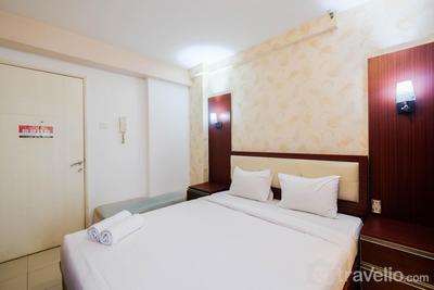 Apartemen Green Palace Kalibata - Minimalist Studio Green Palace Kalibata Apartment near Public Transportation By Travelio